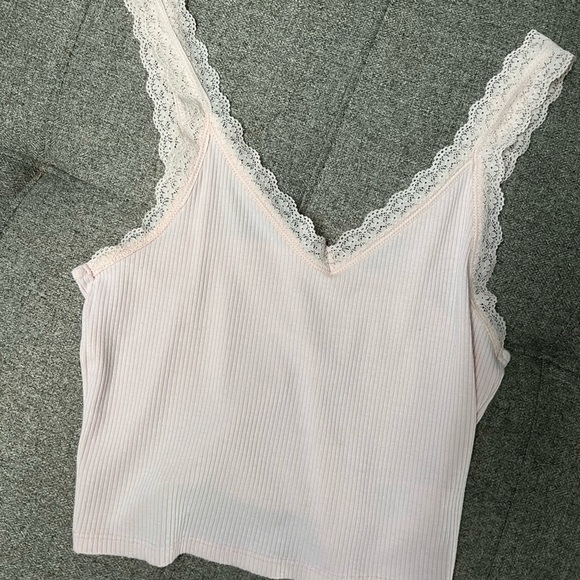 American Eagle Outfitters Tops - American Eagle Tank!